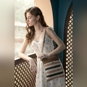 Myra crossbody